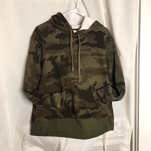 J crew vintage fleece camouflage hoodie size large